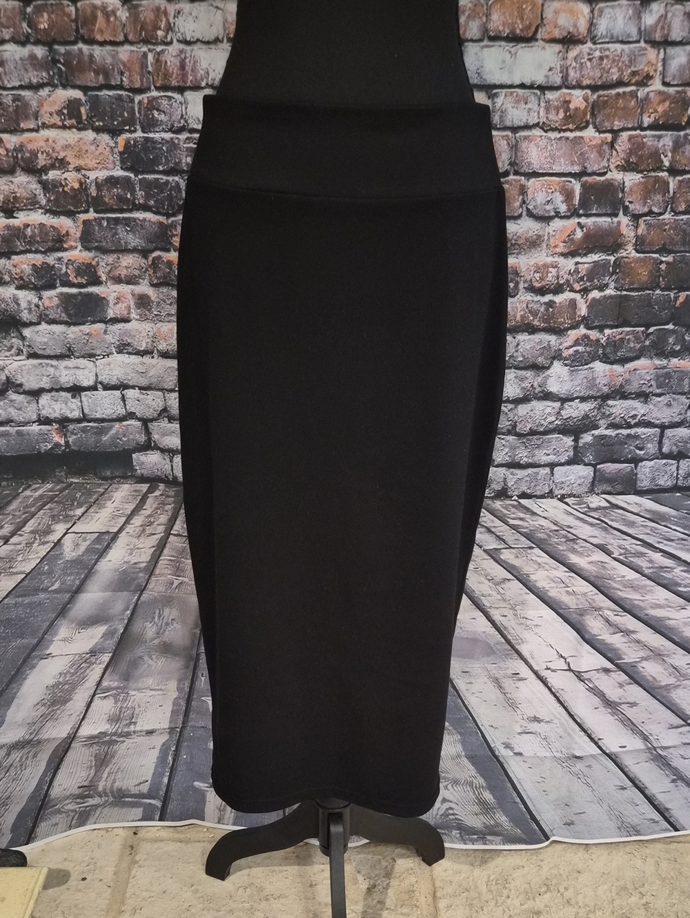 14th & Union Black Stretch Pencil Skirt